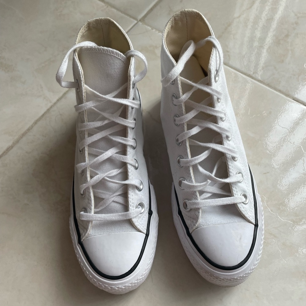 Chuck Taylor All Star Lift Platform Canvas: WOMEN'S HIGH TOP SHOE